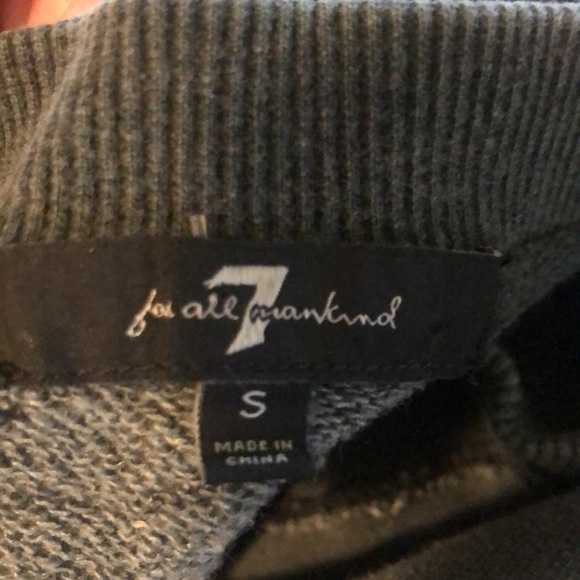 7 For All Mankind Ruffled Shoulder Crop Sweatshirt Sz. S Gray Raw Seams Casual - Picture 8 of 8